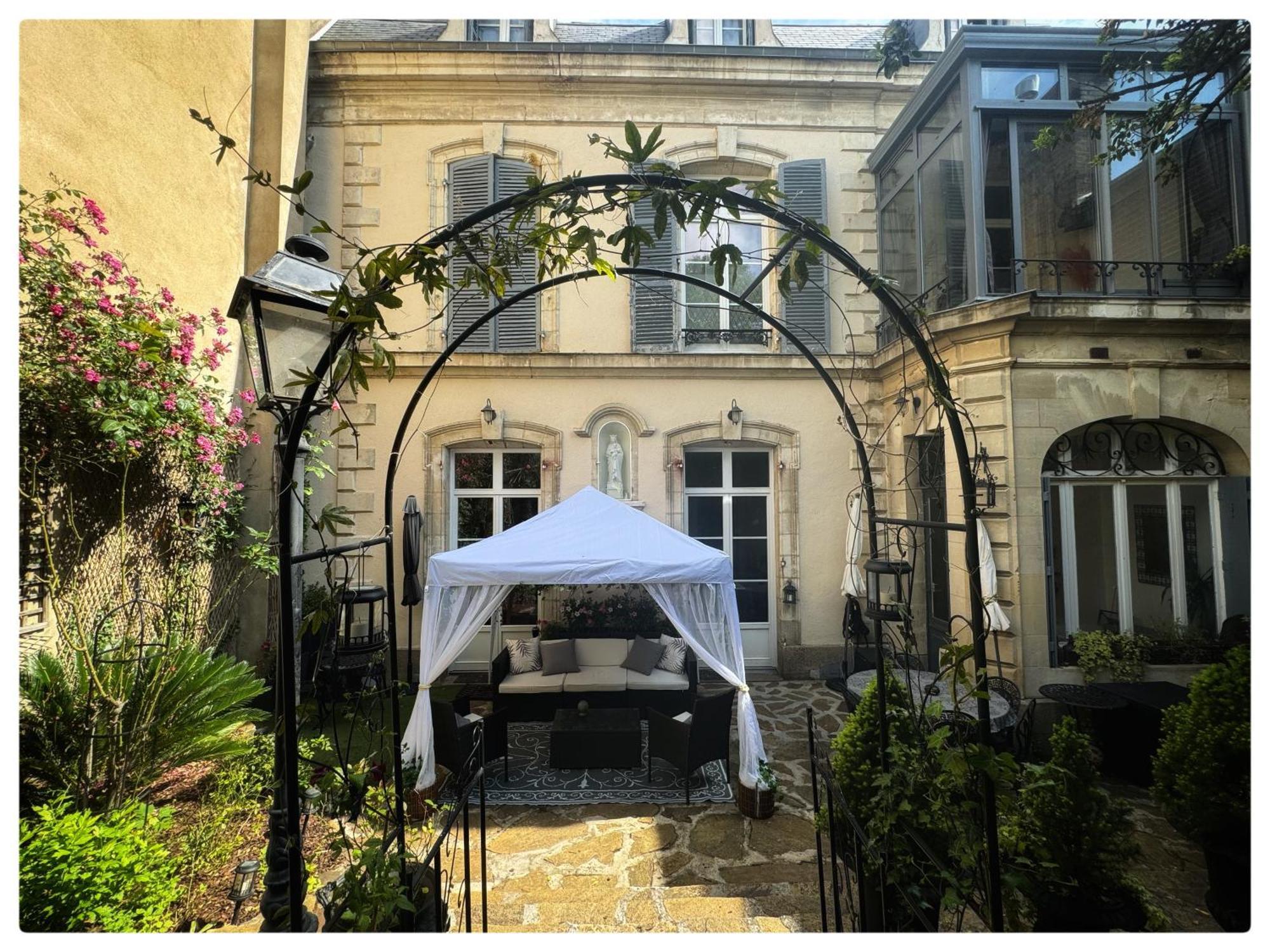 Duplex Au 2Eme Et De Notre Maison -Acces Au Jardin-Smart Tv-Streaming-Wifi Le Mans Exterior foto
